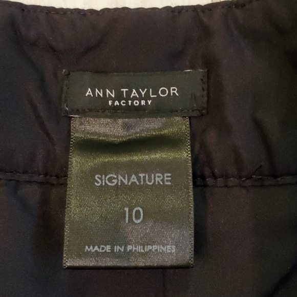 ANN TAYLOR TWEED SHORTS - Picture 4 of 5